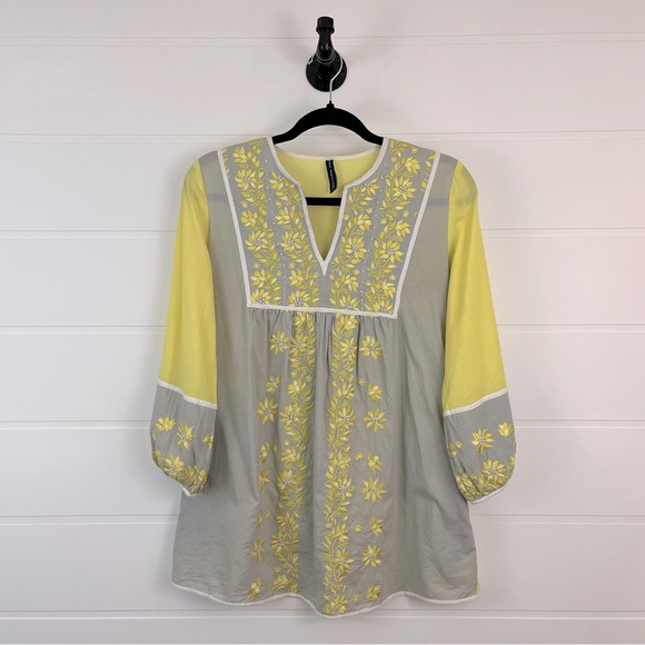Gray&Pastel Yellow Embroidered Kas Designs V-neck Sz XS Tunic top - Picture 1 of 9